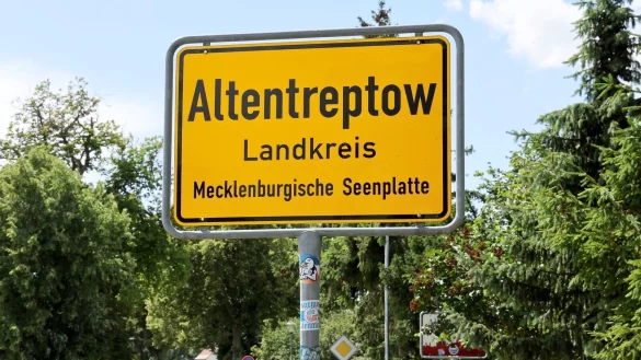 Der Drogentod einer 13-Jährigen aus Altentreptow in Mecklenburg-Vorpommern sorgt für viele Fragezeichen und Angst vor weiteren Fällen. - © Bernd Wüstneck/dpa