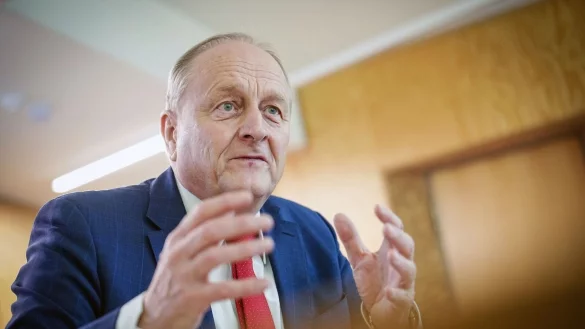 &laquo;Ja zu mehr Tierwohl. Das wollen die Tierhalter machen. Nur mit dem, was auf dem Tisch liegt, k&ouml;nnen sie es nicht tun&raquo;: Bauernpr&auml;sident Joachim Rukwied. - &copy; Kay Nietfeld/dpa