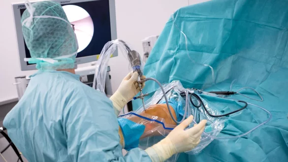 Über Ausstattung und Qualität eines Krankenhauses soll künftig ein offizielles Verzeichnis im Netz informieren. - © Sven Hoppe/dpa