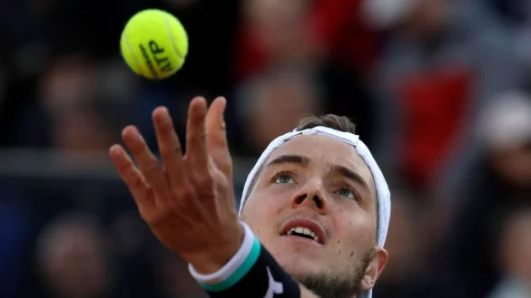 Jan-Lennard Struff ist beim Turnier im chinesischen Zhuhai im Viertelfinale ausgeschieden. - &copy; Alessandra Tarantino/AP/dpa