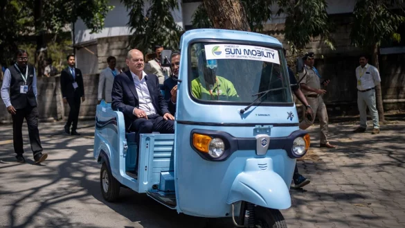Bundeskanzler Olaf Scholz w&uuml;nscht sich mehr Zuwanderung von indischen IT-Fachkr&auml;ften nach Deutschland. - &copy; Michael Kappeler/dpa