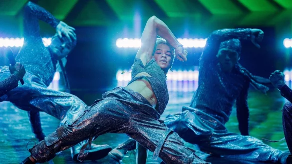 S&auml;nger und T&auml;nzer TRONG tritt mit dem Song &laquo;Dare To Be Different&raquo; an. - &copy; Rolf Vennenbernd/dpa