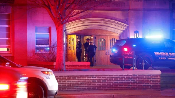 Auf dem Universitätscampus in der Stadt East Lansing im US-Bundesstaat Michigan starben mehrere Menschen. - © Al Goldis/AP/dpa