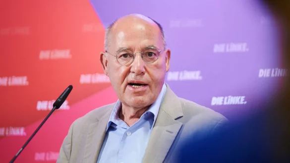 Gregor Gysi glaubt nicht, dass Wagenknecht bei der Bundestagswahl 2025 erfolgreich w&auml;re. - &copy; Annette Riedl/dpa
