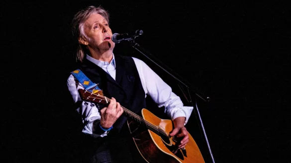 Paul McCartney spielt beim Glastonbury Festival. - &copy; Joel C Ryan/Invision/AP/dpa