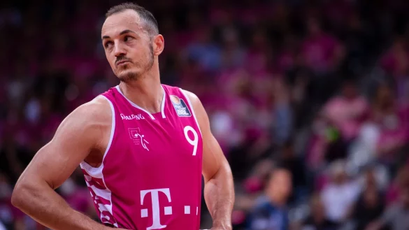 Bonns Karsten Tadda musste sich am R&uuml;cken operieren lassen. - &copy; Marius Becker/dpa