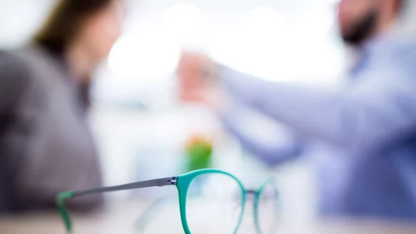 Sechs Optiker-Ketten hat die Stiftung Warentest unter die Lupe genommen. Gut schneidet keine einzige von ihnen ab. - &copy; Rolf Vennenbernd/dpa/dpa-tmn