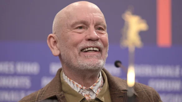 Der Schauspieler John Malkovich freut sich &uuml;ber ein Enkelkind. - &copy; Philipp Znidar/dpa