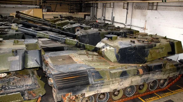 Auch Industriebestände von Kampfpanzern des Typs Leopard 1 sollen in die Ukraine geliefert werden. - © picture alliance / dpa