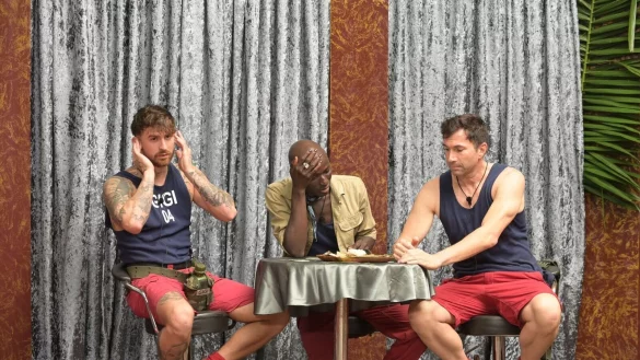 Gigi Birofio (l-r), Papis Loveday und Lucas Cordalis vor einer Dschungelpr&uuml;fung an Tag 14. - &copy; Stefan Thoyah/RTL/dpa