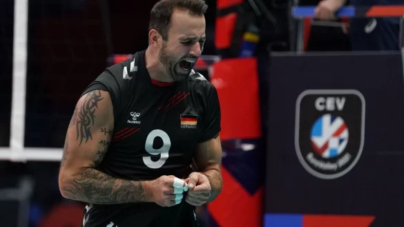 Mit 15 Punkten der erfolgreichste deutsche Angreifer gegen Estland. R&uuml;ckkehrer Georg Grozer. - &copy; Roman Koksarov/dpa/Archivbild