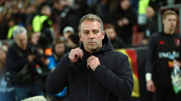 War mit der Leistung gegen Belgien nicht zufrieden: Bundestrainer Hansi Flick. - &copy; Christian Charisius/dpa