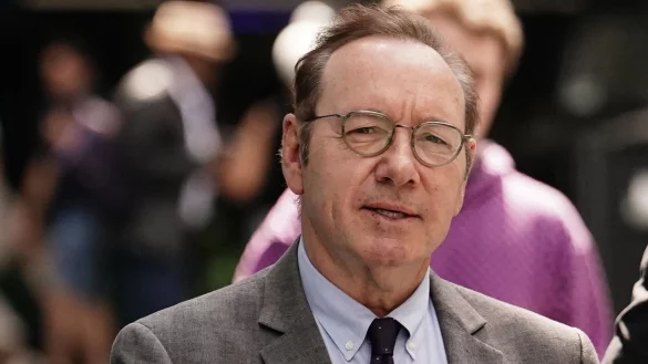 Kevin Spacey, Schauspieler aus den USA, trifft vor dem Southwark Crown Court in London ein. - &copy; Jordan Pettitt/PA Wire/dpa