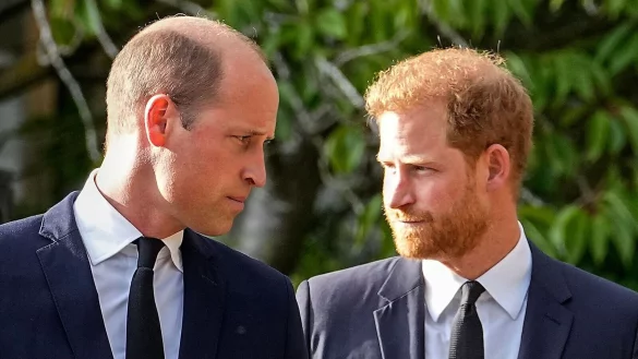 Seitdem sich Prinz Harry (r) vom britischen K&ouml;nigshaus gel&ouml;st hat, ist das Verh&auml;ltnis zwischen ihm und seinem Bruder Prinz William eher angespannt. - &copy; Martin Meissner/AP/dpa