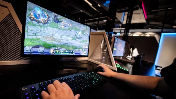 Auch die E-Sport-Organisationen Eintracht Spandau und G2 sind beim Equal eSports Cup dabei. - &copy; Zacharie Scheuer/dpa-tmn/dpa