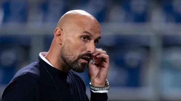 Will seine Mannschaft vor der EM mit dem Gastgeber-Land vertraut machen: Trainer Antonio di Salvo. - &copy; Hendrik Schmidt/dpa