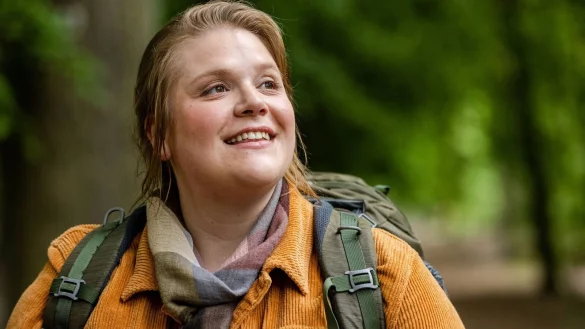Stefanie Reinsperger wird die junge F&ouml;rsterin Jana Doussi&egrave;re. - &copy; Maor Waisburd/rbb/dpa
