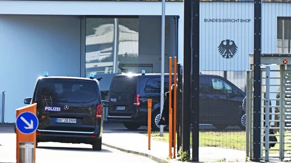 Die Bundesanwaltschaft lies den Mann nach Karlsruhe bringen. (Archivbild) - &copy; Uli Deck/dpa