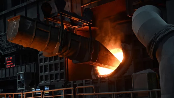 Eine neue Studie warnt: W&uuml;rde Stahl nur noch aus dem Ausland kommen, drohten der deutschen Wirtschaft im Fall einer globalen Krise Milliardenverluste. (Archivbild) - &copy; Federico Gambarini/dpa