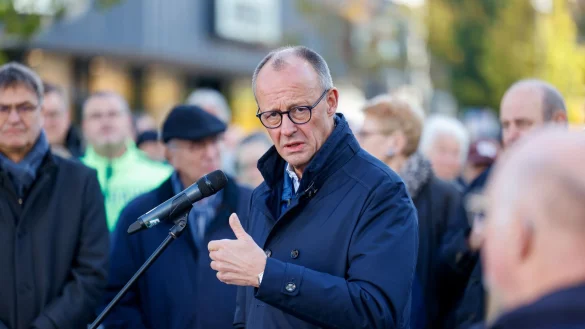 CDU-Chef Merz zieht eine rote Linie: Mit ihm als Parteivorsitzenden gibt es keine Zusammenarbeit mit der AfD. - © Thomas Banneyer/dpa