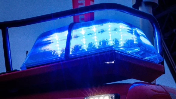 Unterstützung erhielt die Feuerwehr Bochum von Kollegen aus Essen und Recklinghausen. (Symbolbild) - © Jens Büttner/dpa