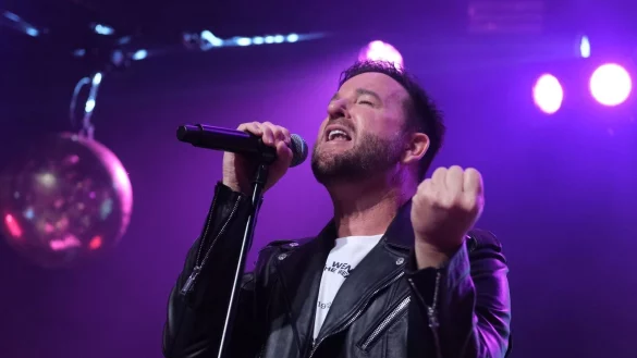 Michael Wendler, hier bei einem Auftritt in Leipzig, gilt offiziell als vorbestraft. (Archivbild) - &copy; Sebastian Willnow/dpa