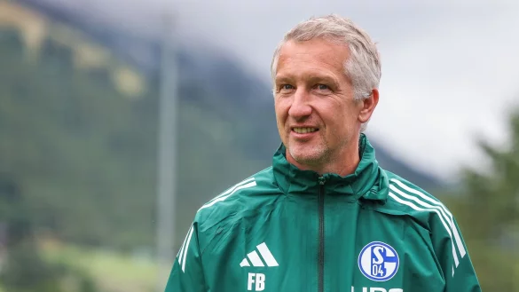 Frank Baumann hat &uuml;ber Trainer Miron Muslic und &uuml;ber die kommende Transferperiode gesprochen. (Archivbild) - &copy; Tim Rehbein/dpa