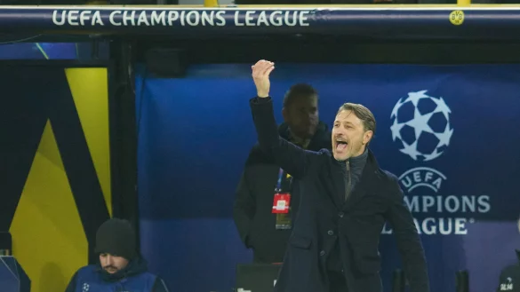 Unzufriedener Coach: Niko Kovac kann die klaren Worte von Nico Schlotterbeck verstehen - © Bernd Thissen/dpa