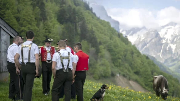 Das Schweizer jodeln sei einzigartig - sagen die Schweizer. (Symbolbild) - &copy; Gian Ehrenzeller/Keystone/dpa