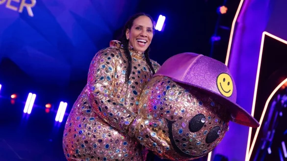 Barbara Becker steckte in einem funkelnden Kost&uuml;m. - &copy; Rolf Vennenbernd/dpa