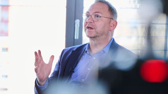 F&uuml;r die Rente fordert Verdi-Chef eine st&auml;rkere Heranziehung reicher Teile der Gesellschaft. - &copy; Annette Riedl/dpa