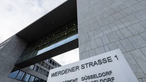 Der Verdacht: Eine Schein-Spedition ließ Waren verschwinden. - © Rolf Vennenbernd/dpa