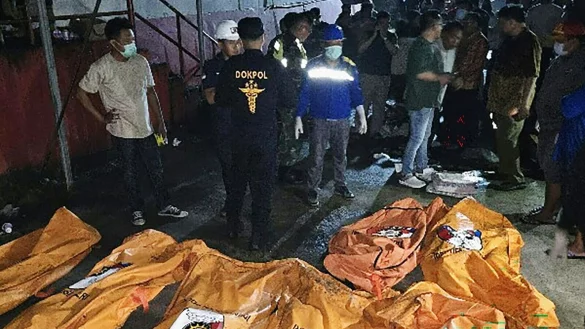 F&uuml;r 16 Menschen kam jede Hilfe zu sp&auml;t. - &copy; North Sulawesi Regional Police/North Sulawesi Regional Police/AP/dpa