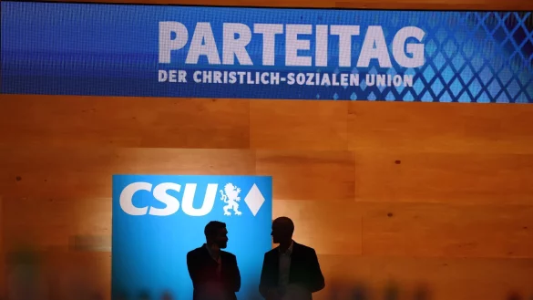 Auf dem CSU-Parteitag wird der komplette Vorstand neu gewählt. - © Karl-Josef Hildenbrand/dpa