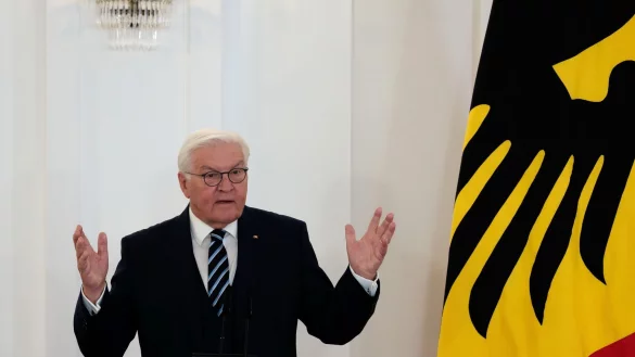 Kurz vor dem 35. Jahrestag der Deutschen Einheit richtet der Bundespr&auml;sident eine Mahnung an alle in Ost und West. - &copy; Carsten Koall/dpa