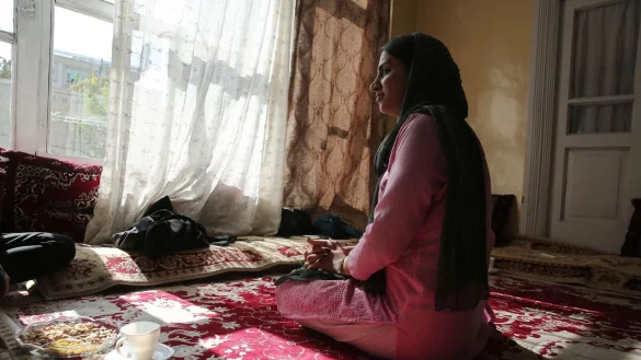 Nur wenige Frauen sind als Touristenführerinnen im Einsatz. - © Sami Jan/dpa