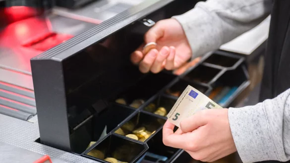 Der Einzelhandel hat zurzeit mit strukturellen Problemen zu k&auml;mpfen. Die Zahl der Insolvenzen ist in den vergangenen Jahren gestiegen. - &copy; Julian Stratenschulte/dpa