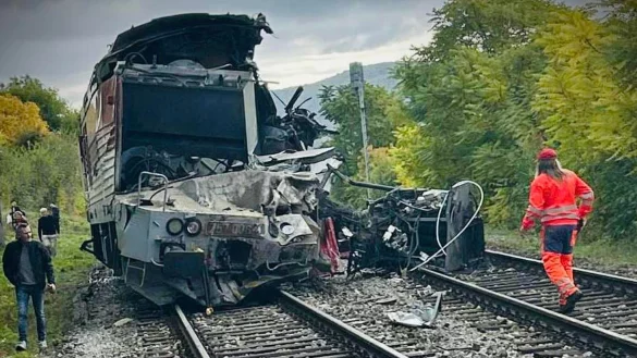Der Zusammensto&szlig; der beiden Personenz&uuml;ge ereignete sich nahe dem Dorf Jablonov nad Turnou im S&uuml;dosten der Slowakei, nahe der Grenze zu Ungarn. - &copy; Kr Pz V Koiciach/TASR/dpa