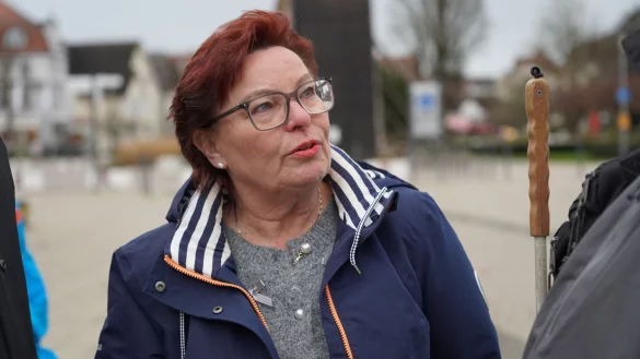 AfD-Politikerin Sabine Reinknecht wurde als Vize-Bürgermeisterin abgewählt. Jetzt ist der Posten neu besetzt. (Archivbild) - © Christian Müller/dpa