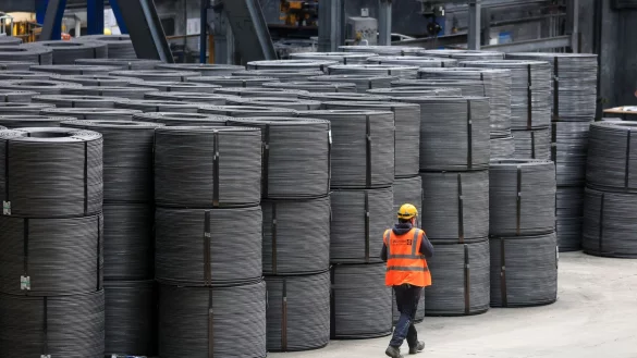 Europas Stahlproduzenten sollen künftig besser vor ausländischer Konkurrenz geschützt werden. (Symbolbild) - © Jan Woitas/dpa
