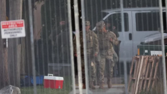 Laut US-Medien waren Nationalgardisten schon im Einsatz. - &copy; Talia Sprague/AP/dpa