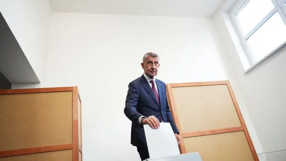 Im Wahlkampf hatte der Umfragefavorit Andrej Babis ein Ende der Waffenlieferungen seines Landes an die Ukraine angek&uuml;ndigt. - &copy; Petr David Josek/AP/dpa