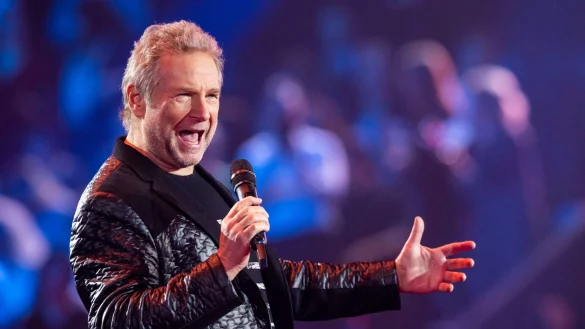 Der Sänger musste der Frau erklären, dass sie einem Betrug aufgesessen war. (Archivbild) - © Tom Weller/dpa