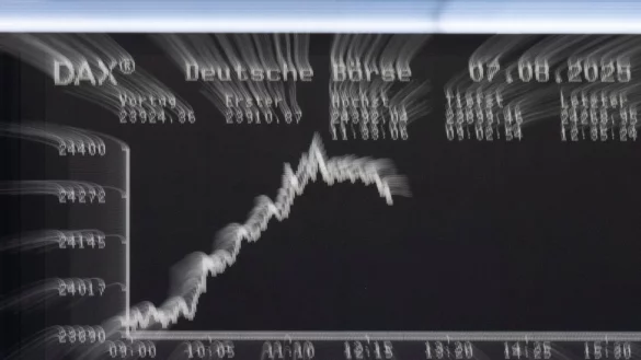 Die EU will, dass mehr Kleinanleger an den Finanzm&auml;rkten investieren. - &copy; Boris Roessler/dpa