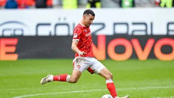 Erneut doppelter Torsch&uuml;tze: Kaiserslauterns St&uuml;rmer Ivan Prtajin. - &copy; Uwe Anspach/dpa