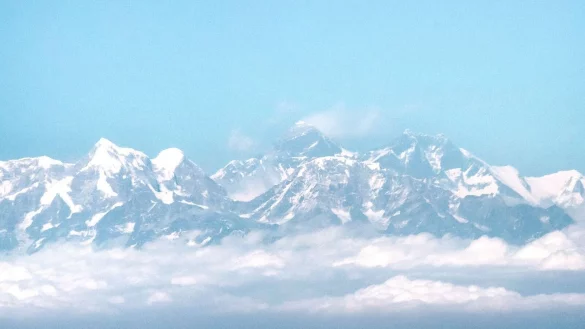 In Zeltlagern am Mount Everest sollen mehrere hundert Personen festsitzen. (Archivfoto) - &copy; Sina Schuldt/dpa