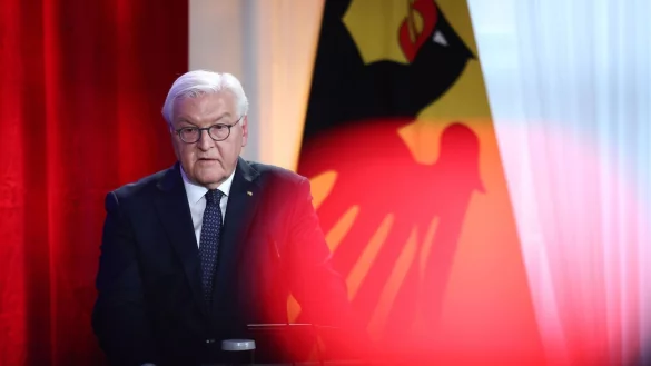 Bundespr&auml;sident Frank-Walter Steinmeier sieht die Demokratie bedroht. - &copy; Maryam Majd/Pool AP/dpa