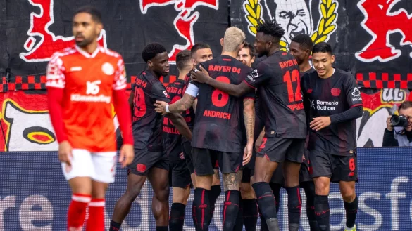 Torjubel f&uuml;r Leverkusen beim FSV Mainz 05. - &copy; Torsten Silz/dpa