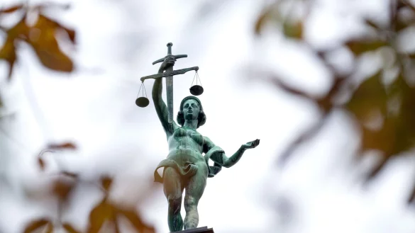 Fast 40.000 Mal sprachen Richter Strafen nach dem Jugendgerichtsgesetz aus. (Symbolbild) - &copy; Pia Bayer/dpa