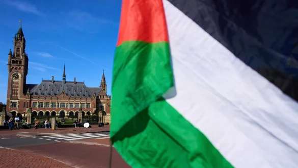 Das Rechtsgutachten ist nicht bindend. - © Peter Dejong/AP/dpa